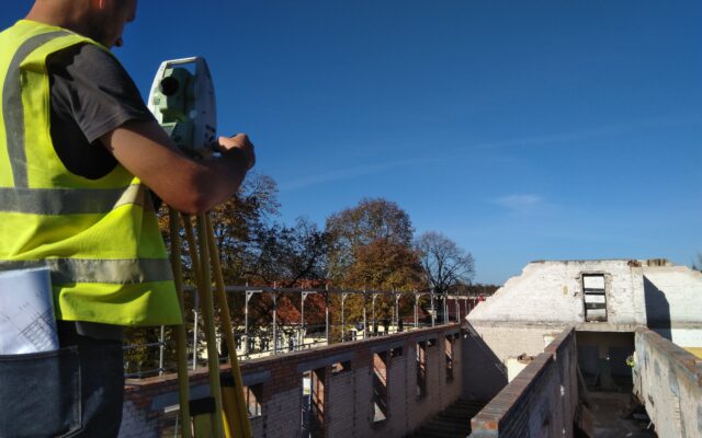 Pomiary geodezyjne na terenach zamkniętych — geodeta Białystok